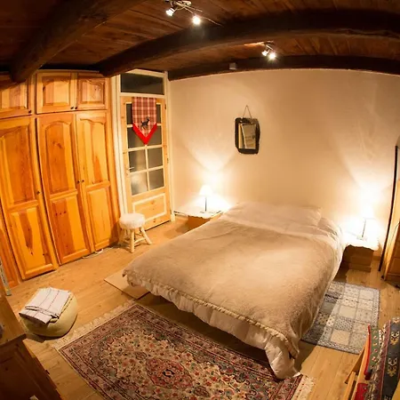 Les Montagnettes Holiday home *