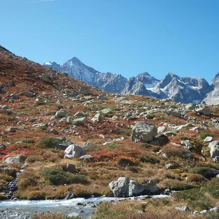Les Montagnettes *
